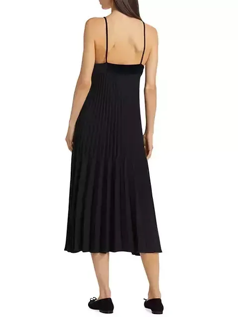 Black Pleated Velvet Sleeveless Midi Dress