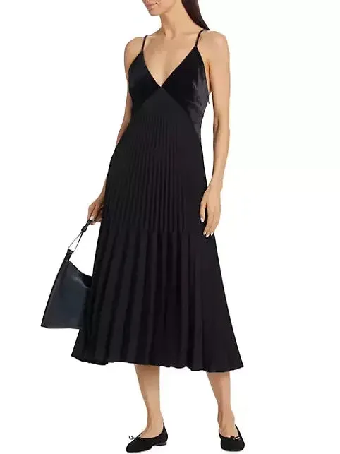 Black Pleated Velvet Sleeveless Midi Dress