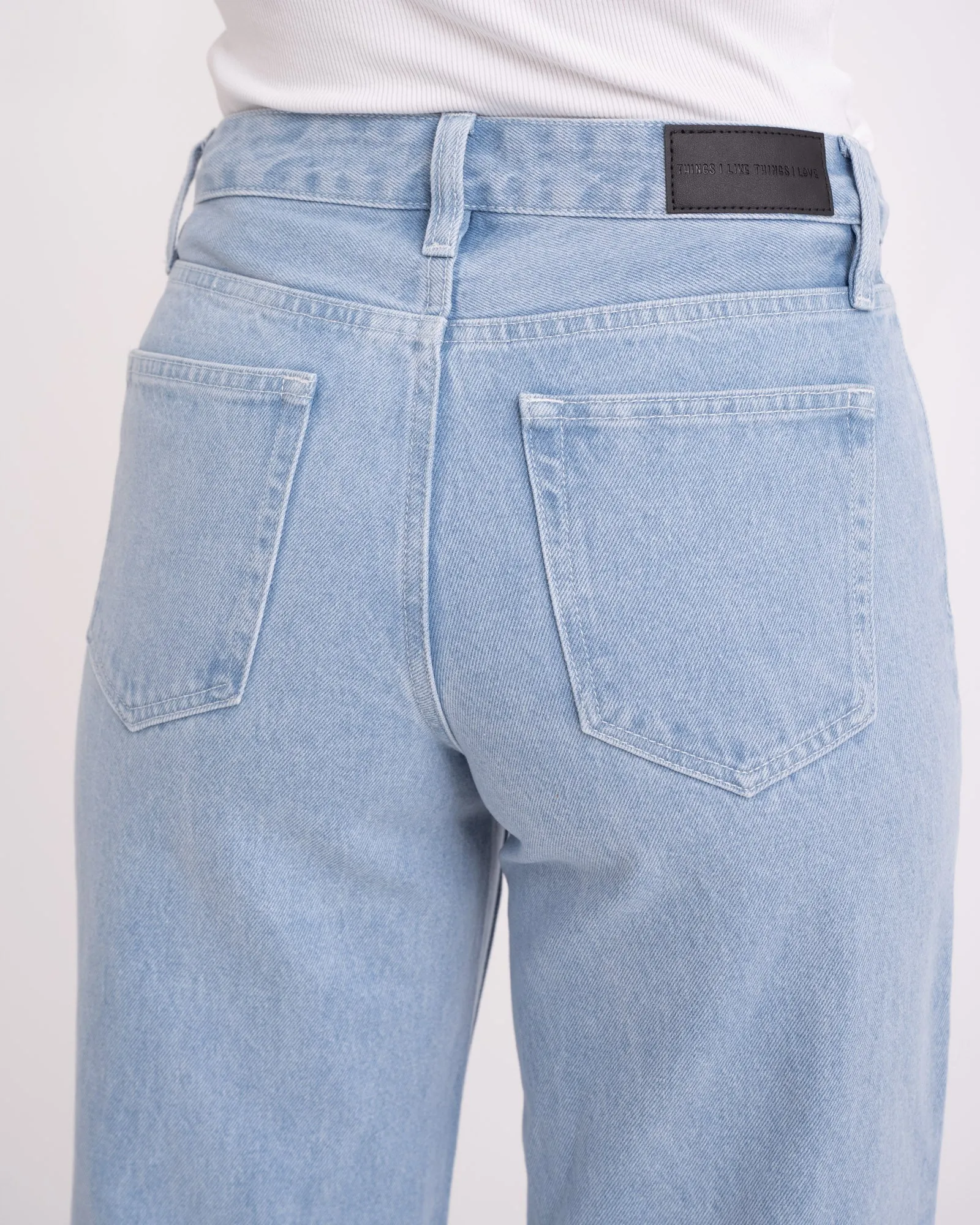 TILTIL Sanny Mid Relaxed Light Blue Jeans