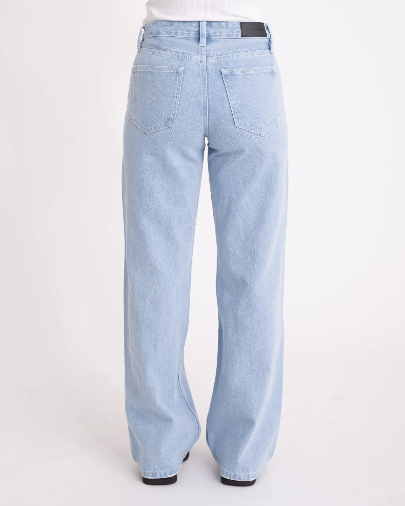 TILTIL Sanny Mid Relaxed Light Blue Jeans